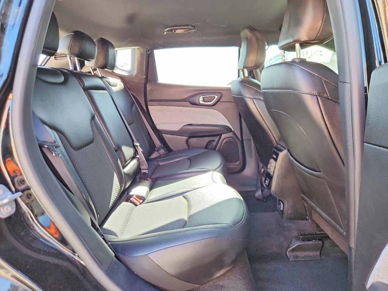 Jeep Compass Latitude