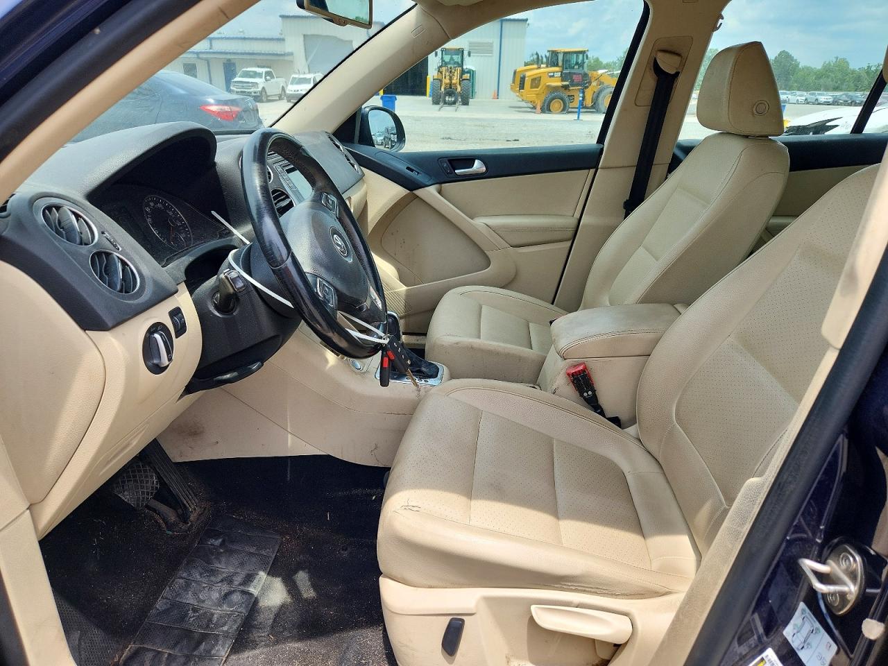 Volkswagen Tiguan S