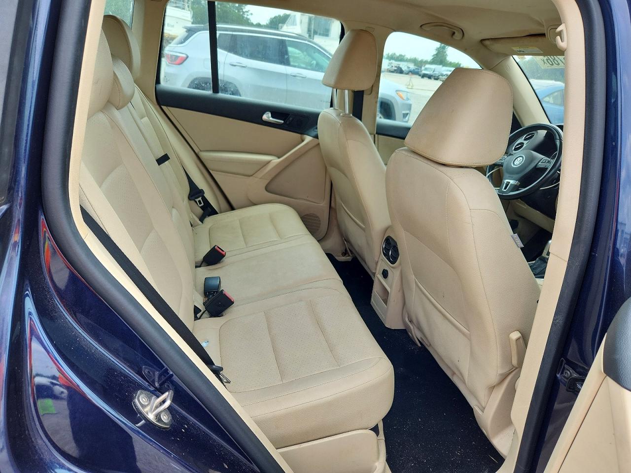 Volkswagen Tiguan S