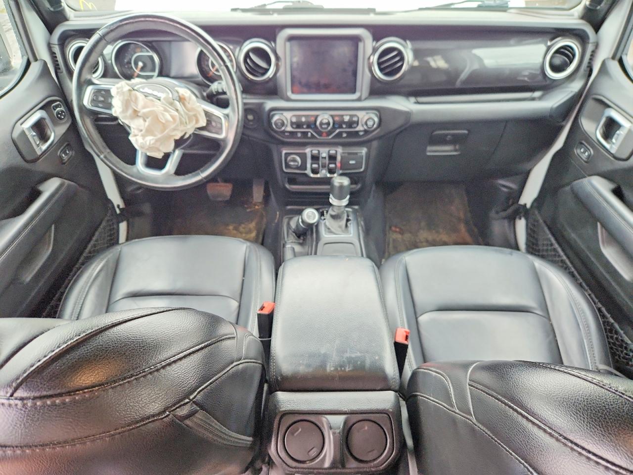 Jeep Wrangler Sahara