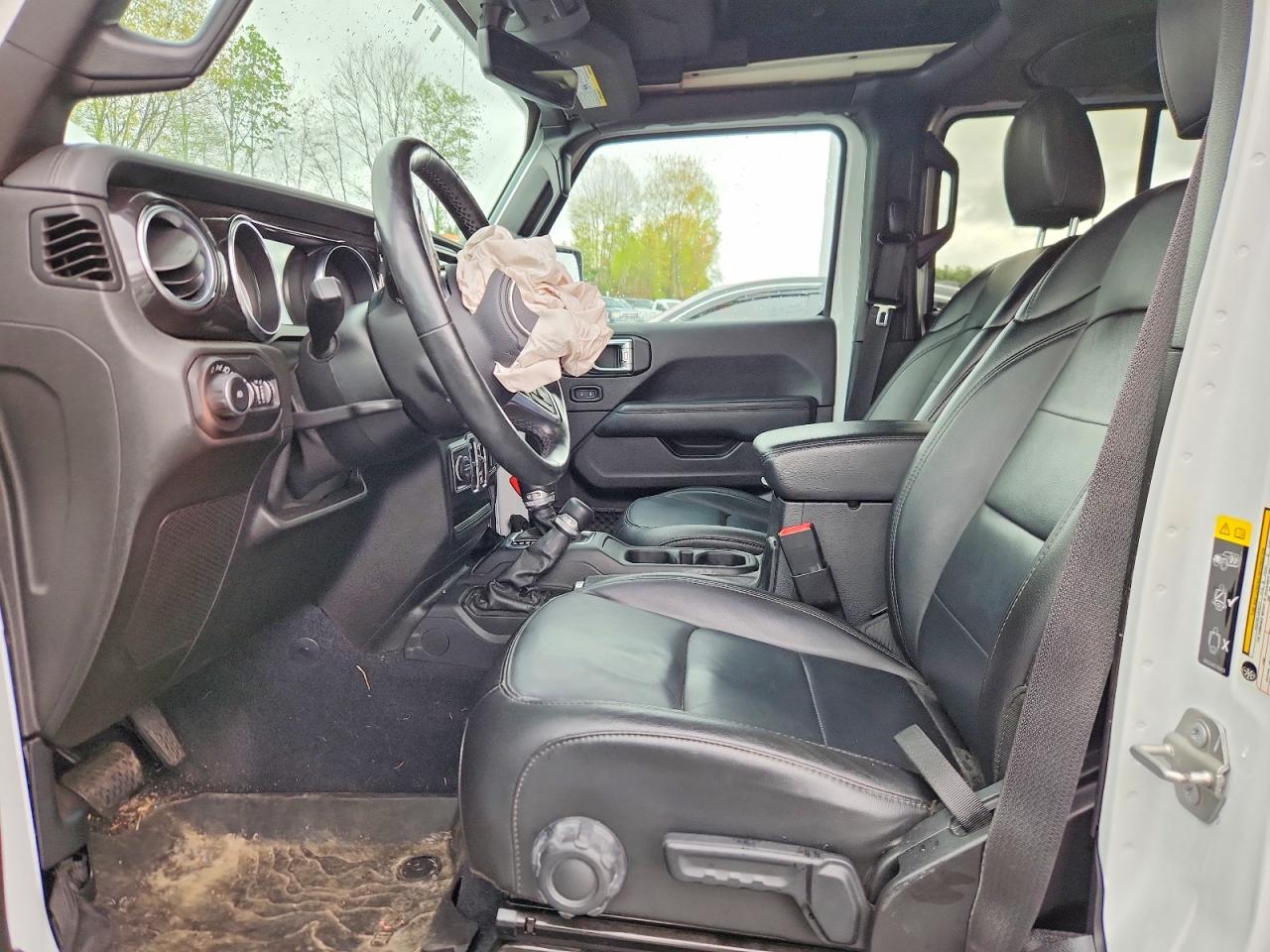 Jeep Wrangler Sahara