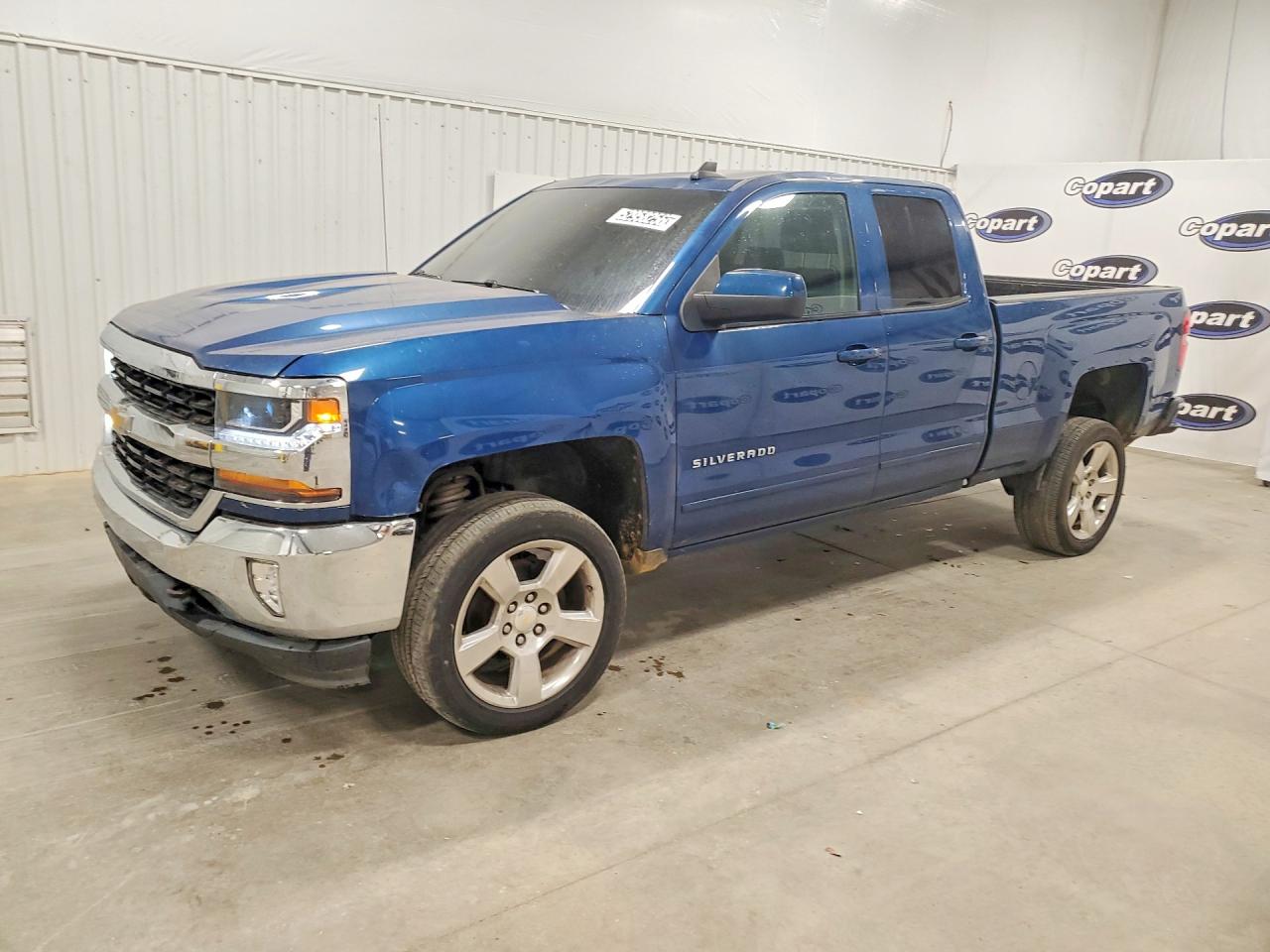 Salvage Chevrolet Silverado Image