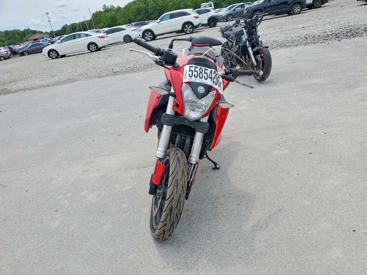 Benelli Tnt600