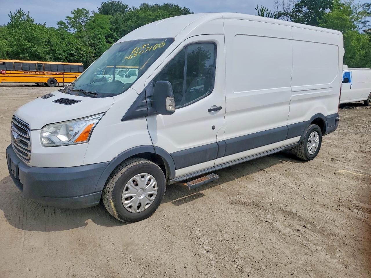 Salvage Ford Transit Image