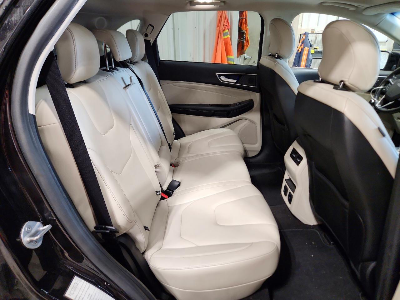 Ford Edge Titanium