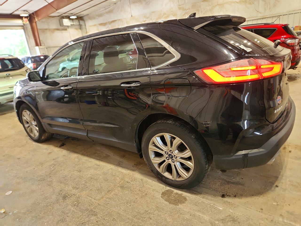 Ford Edge Titanium