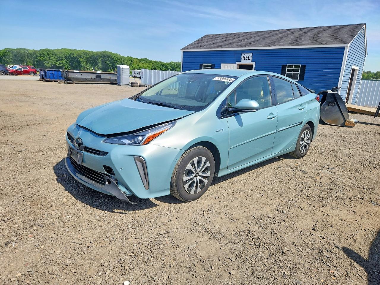 Salvage Toyota Prius Image