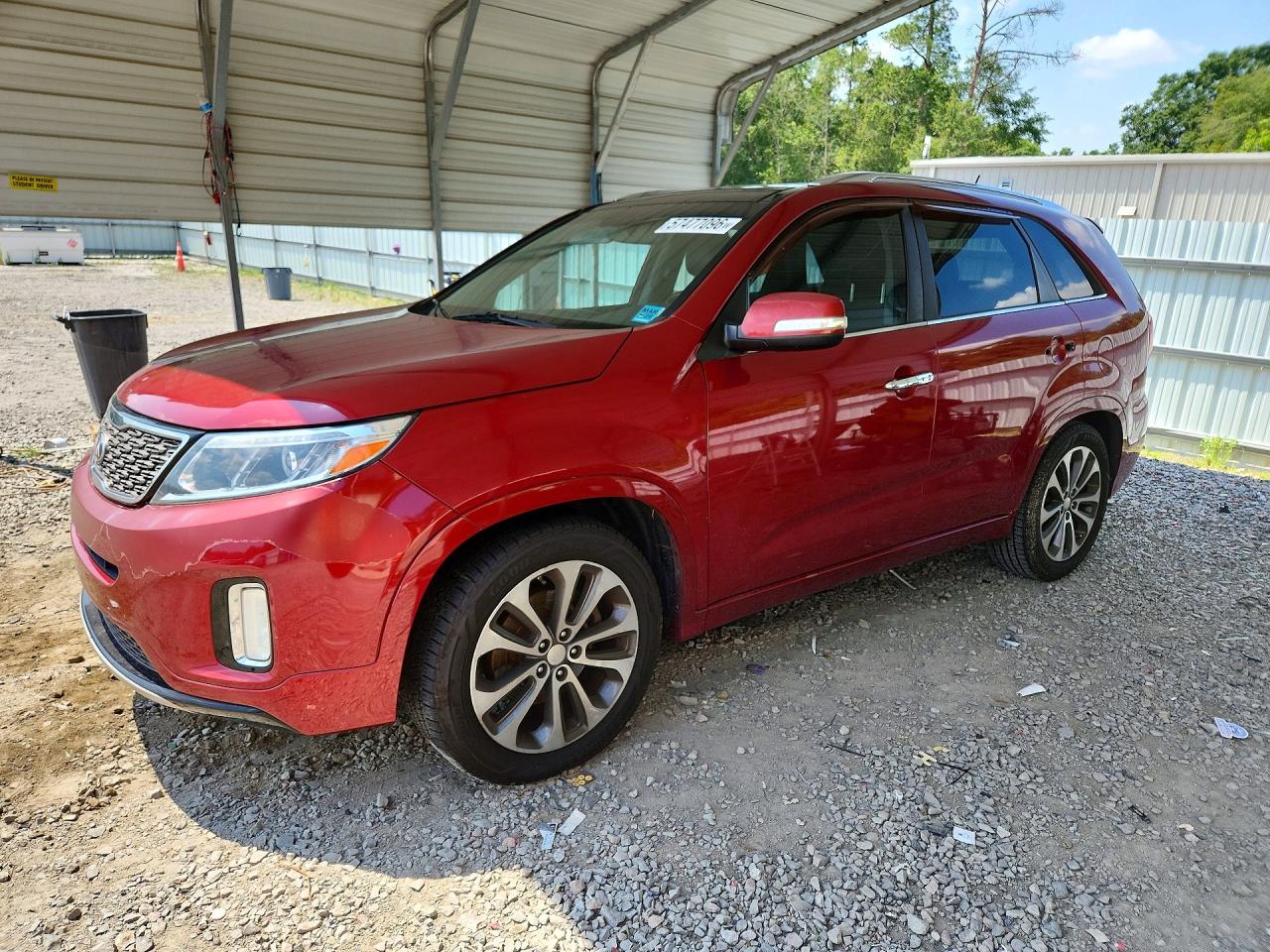 Salvage Kia Sorento Image