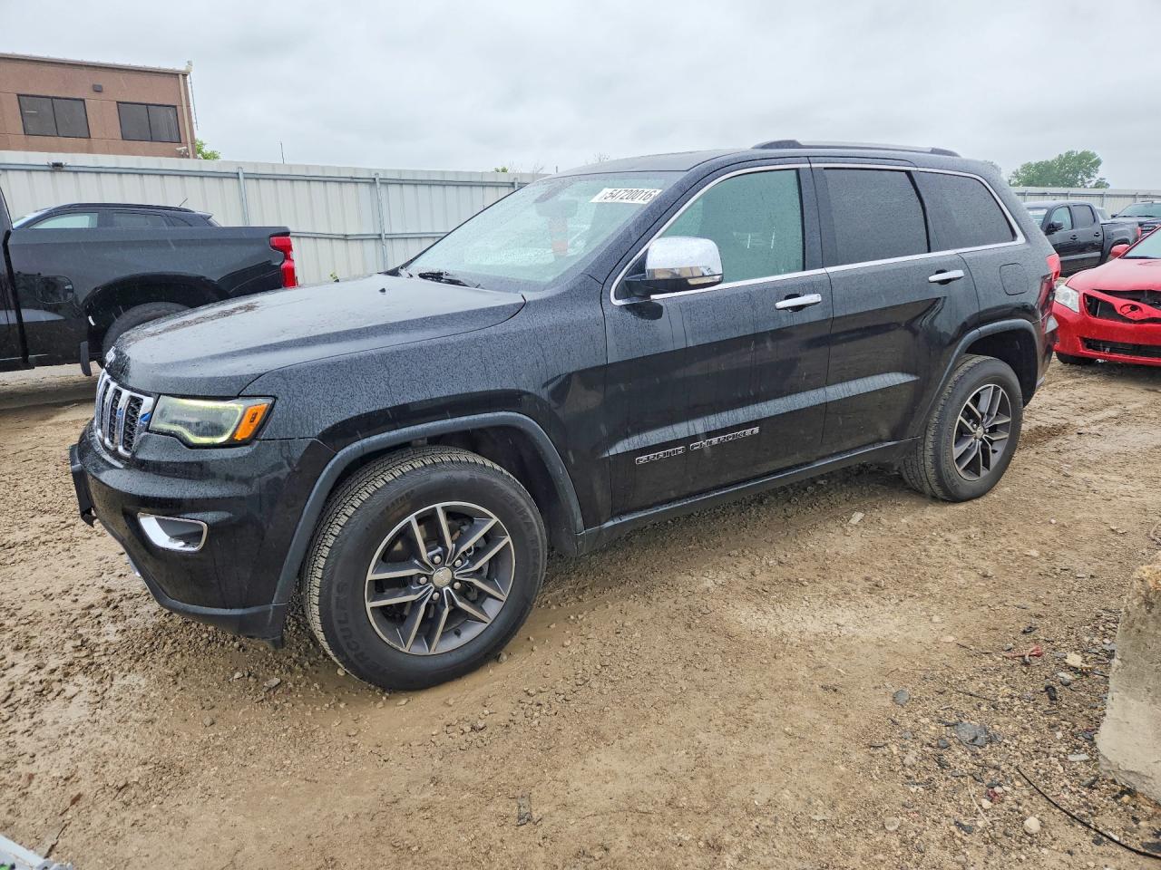Salvage Jeep Cherokee Image