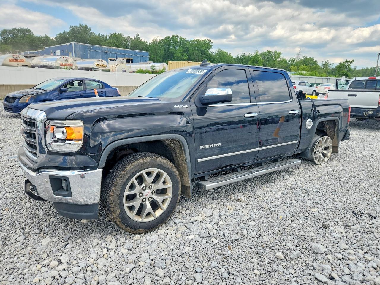 Salvage GMC Sierra Image