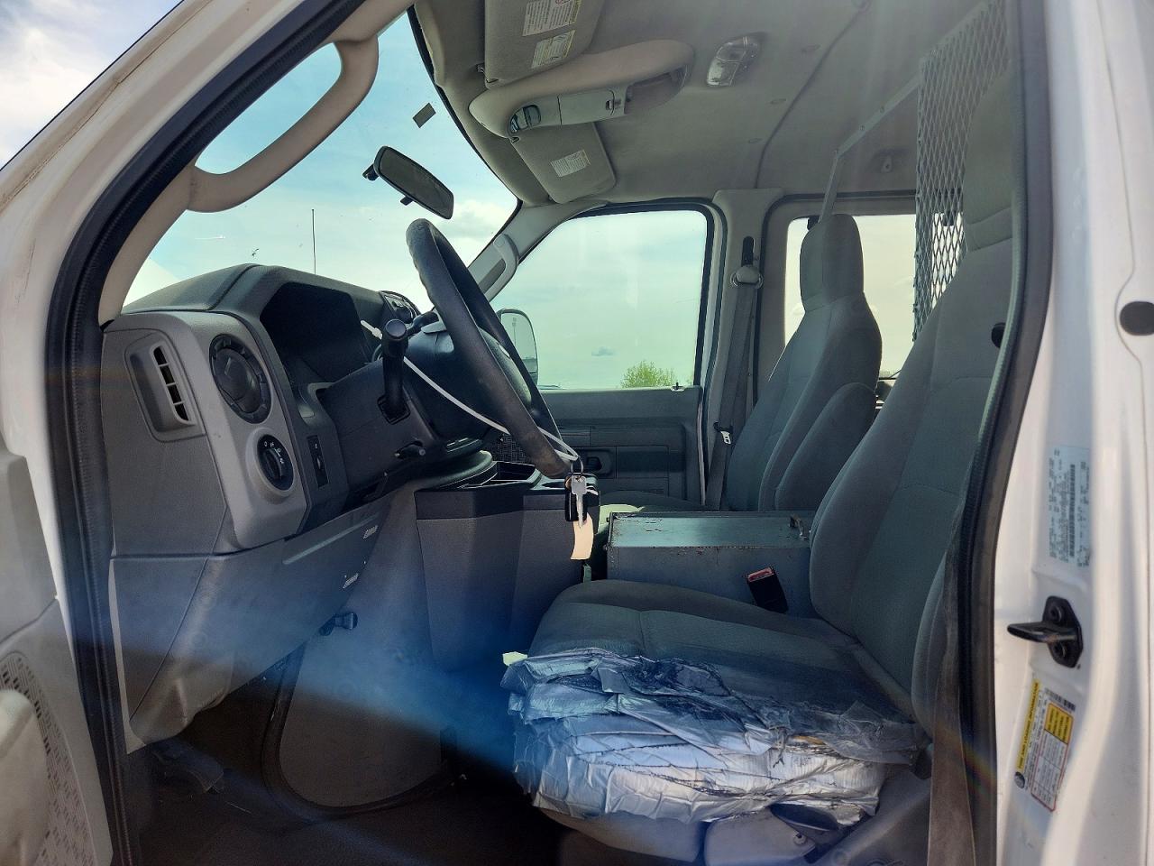 Ford Econoline E350 Super Duty Wagon