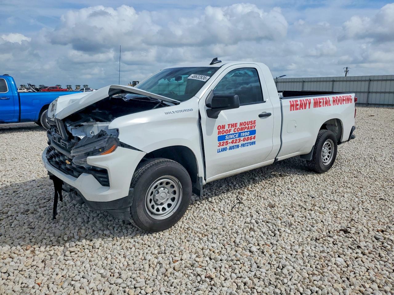 Salvage Chevrolet Silverado Image