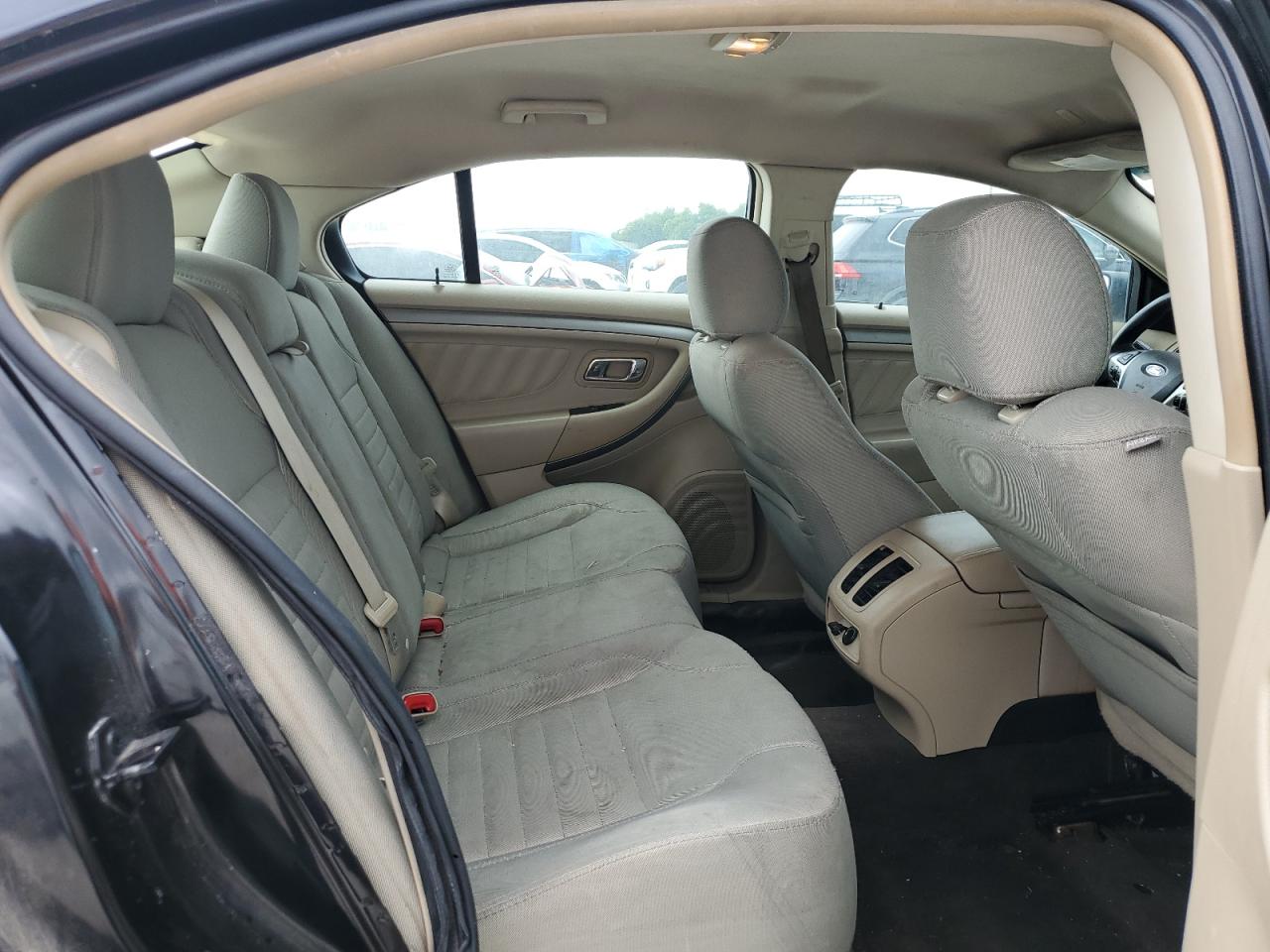 Ford Taurus Se