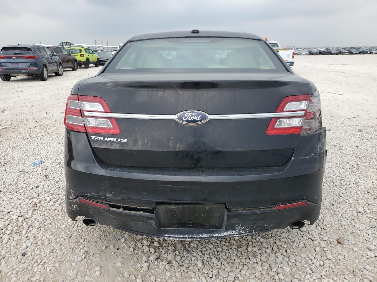 Ford Taurus Se
