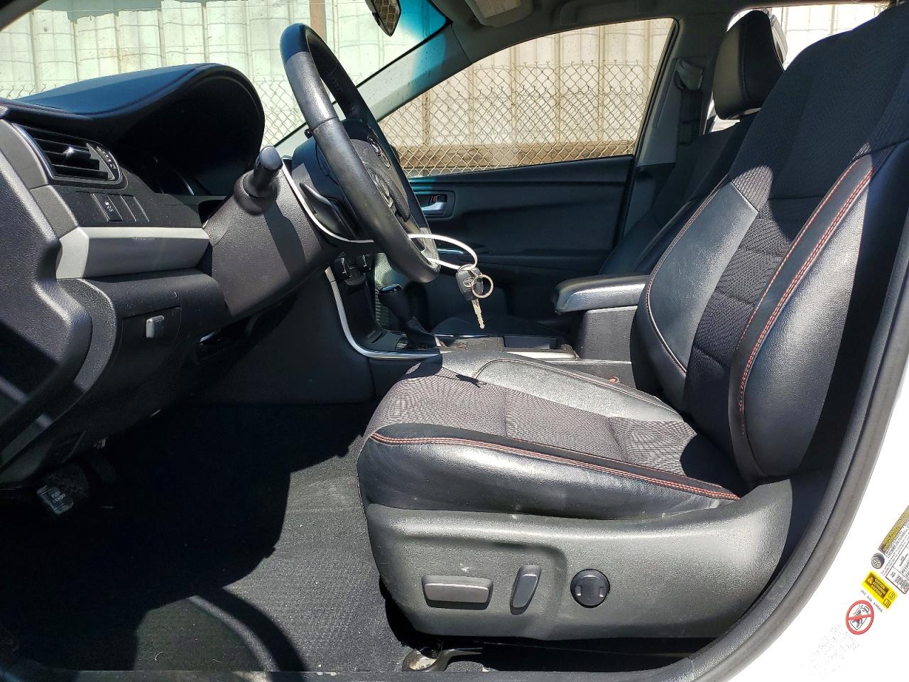 Toyota Camry Se