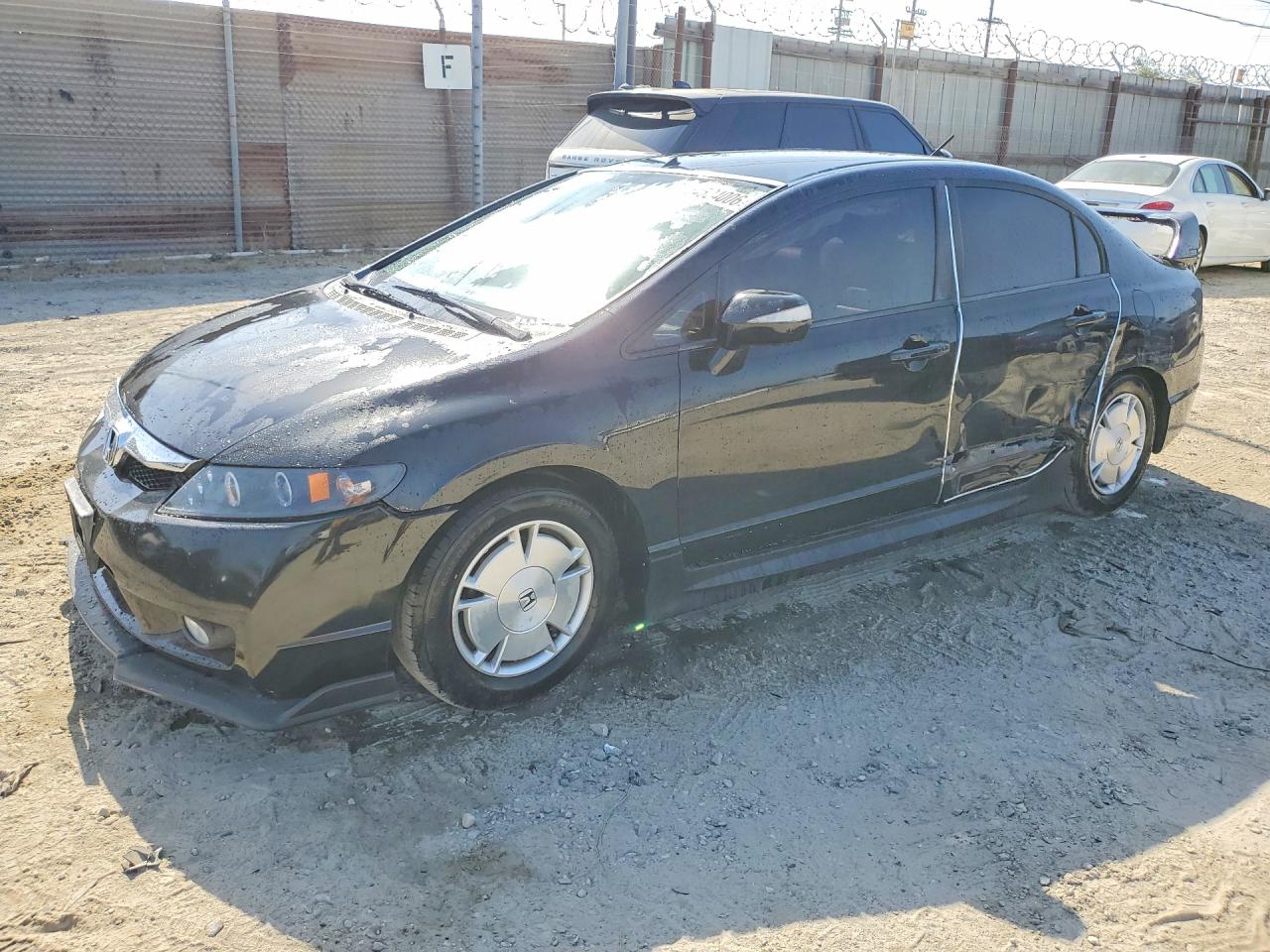 Salvage Honda Civic Image