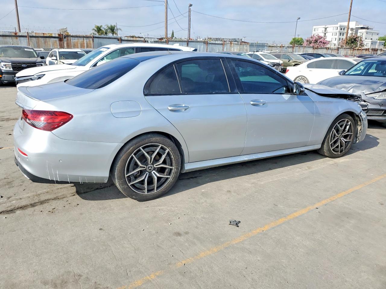Mercedes-Benz E-Class 350