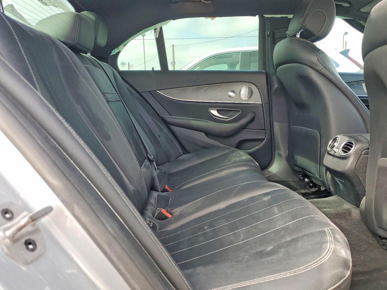 Mercedes-Benz E-Class 350