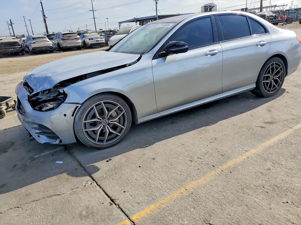 Salvage Mercedes-Benz E-Class Image