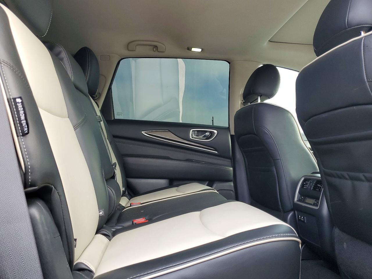 INFINITI Qx Signature Edition