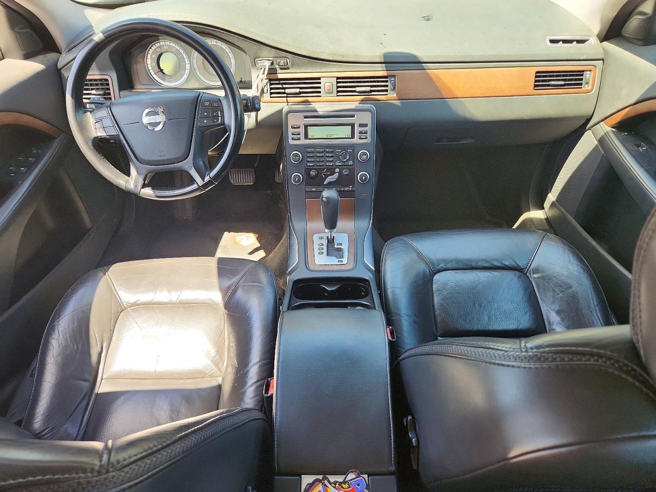 Volvo XC70 3.2
