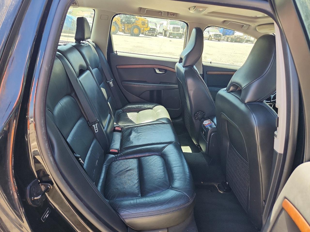 Volvo XC70 3.2