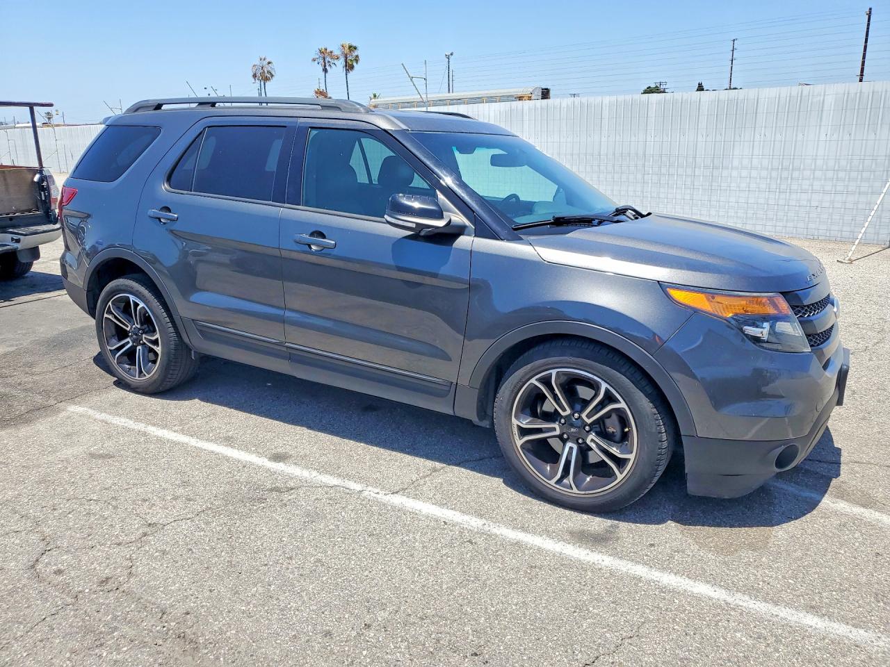 Ford Explorer Sport