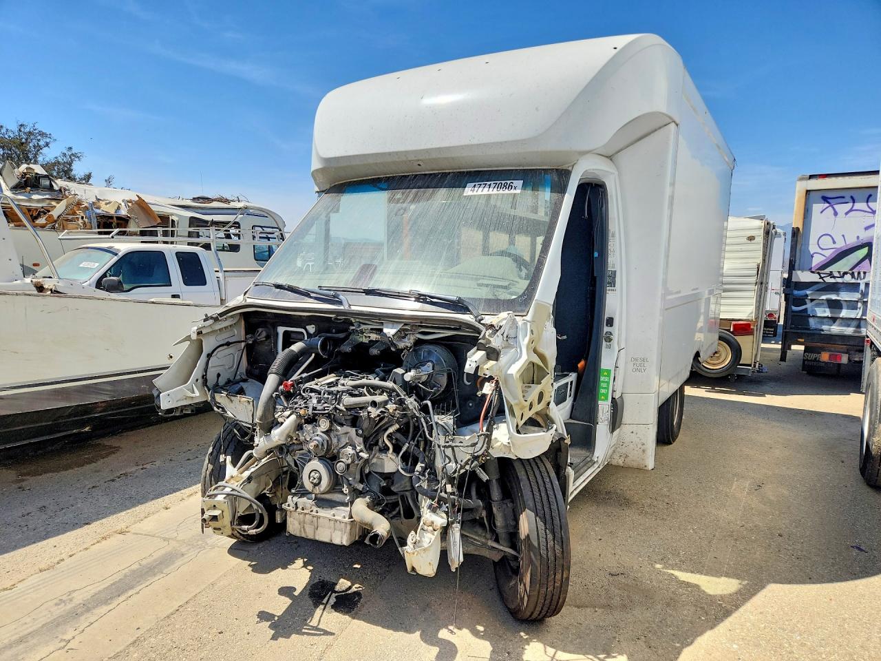Salvage Mercedes-Benz Sprinter Image