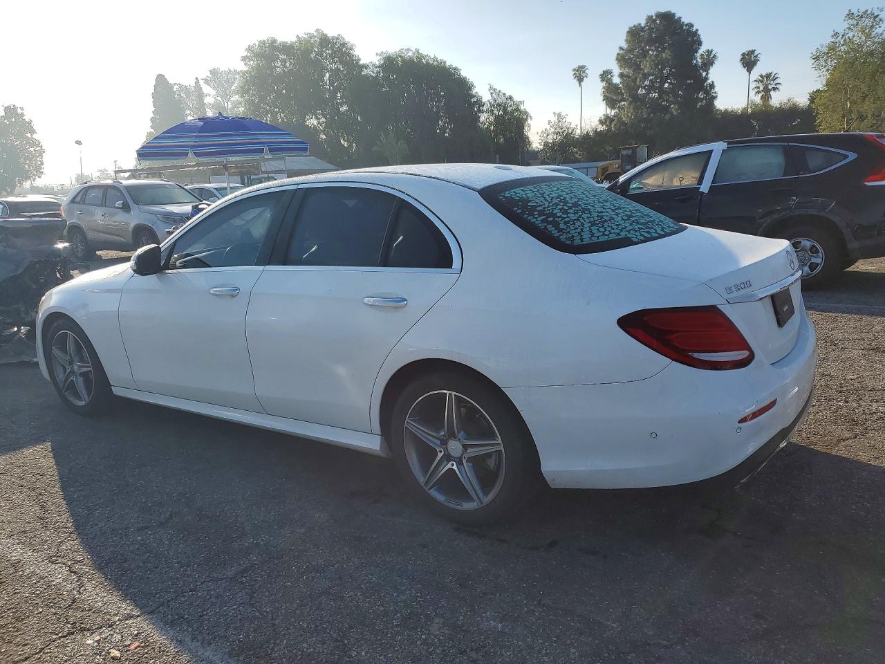 Mercedes-Benz E-Class 300