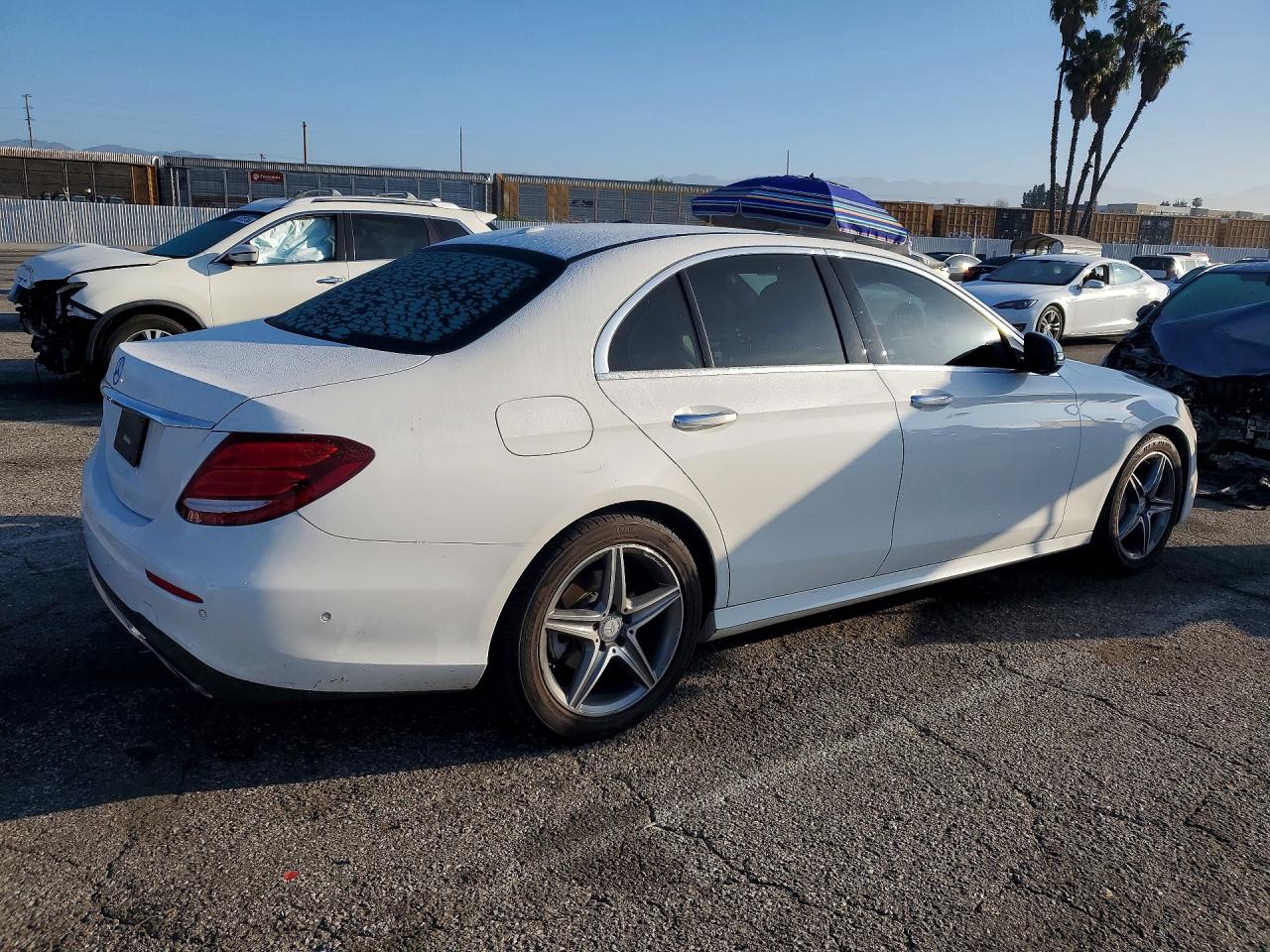 Mercedes-Benz E-Class 300