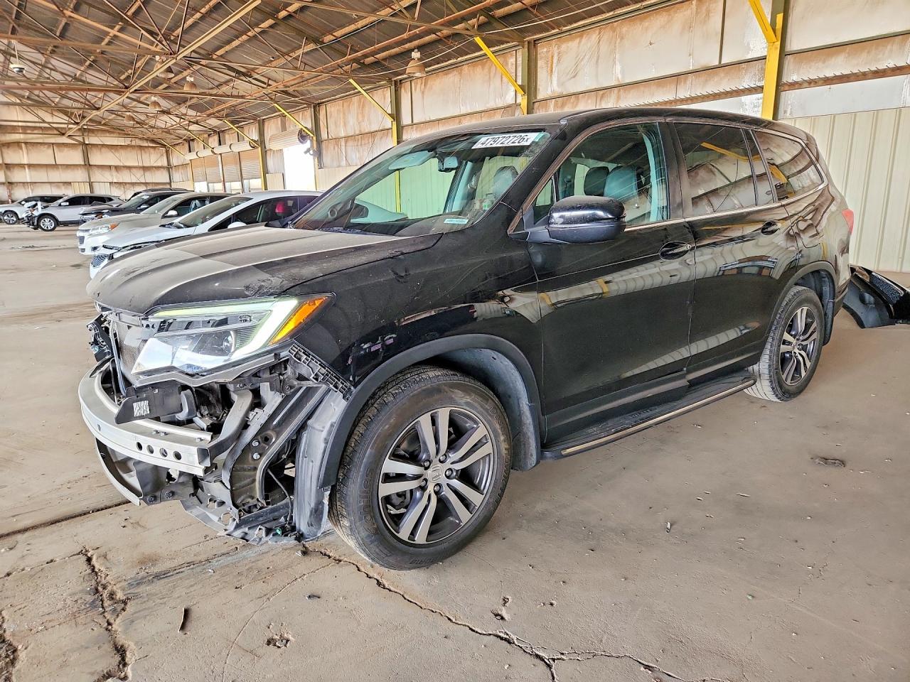 Salvage Honda Pilot Image