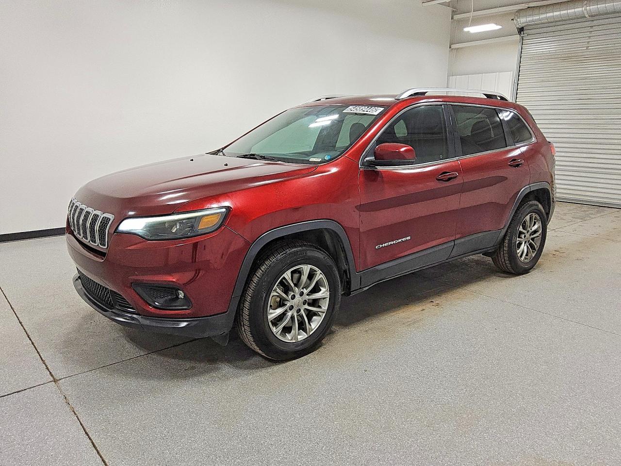 Salvage Jeep Grand Cherokee Image