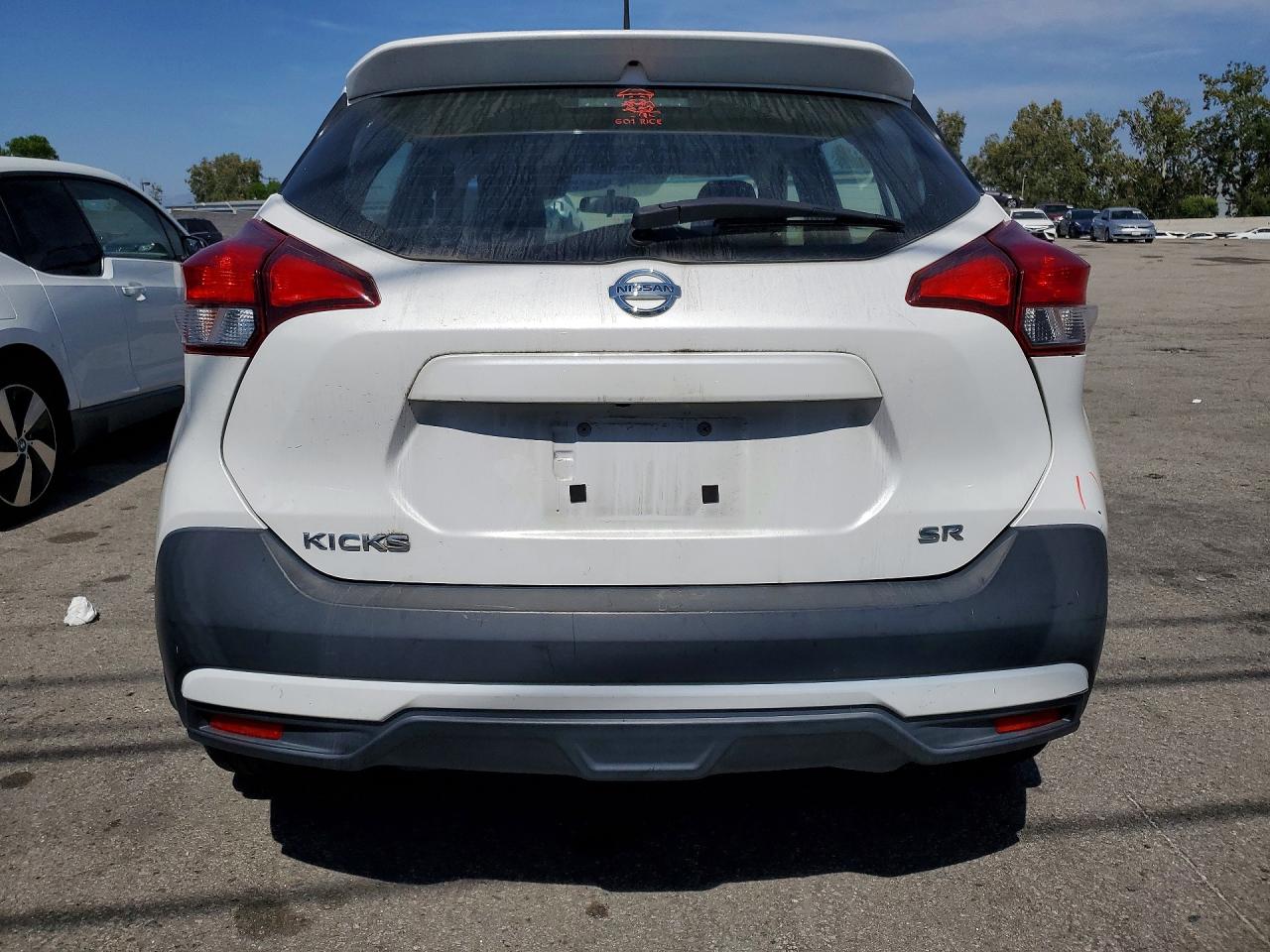 Nissan Kicks Sr
