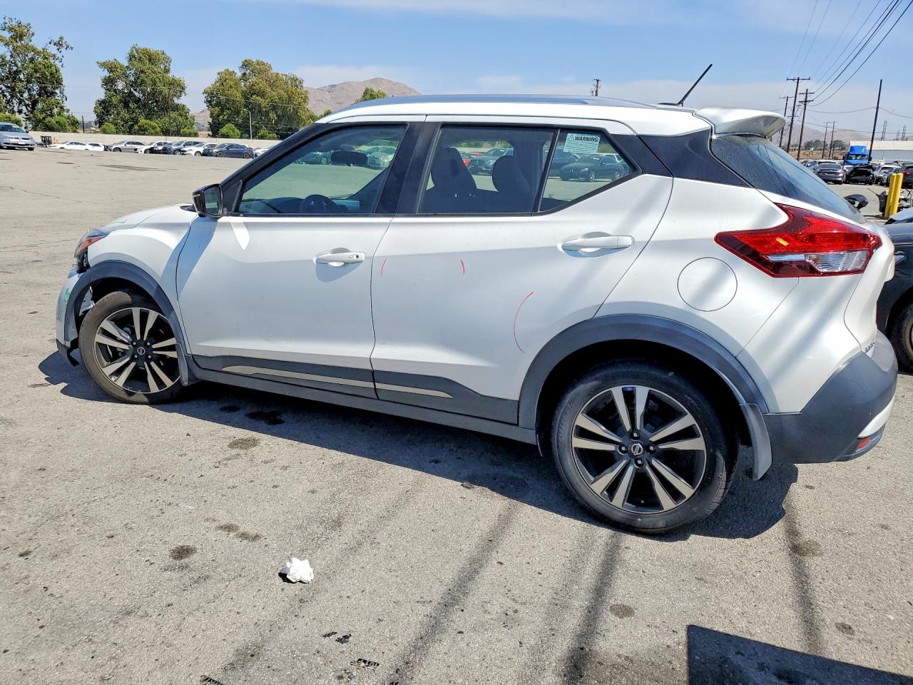 Nissan Kicks Sr