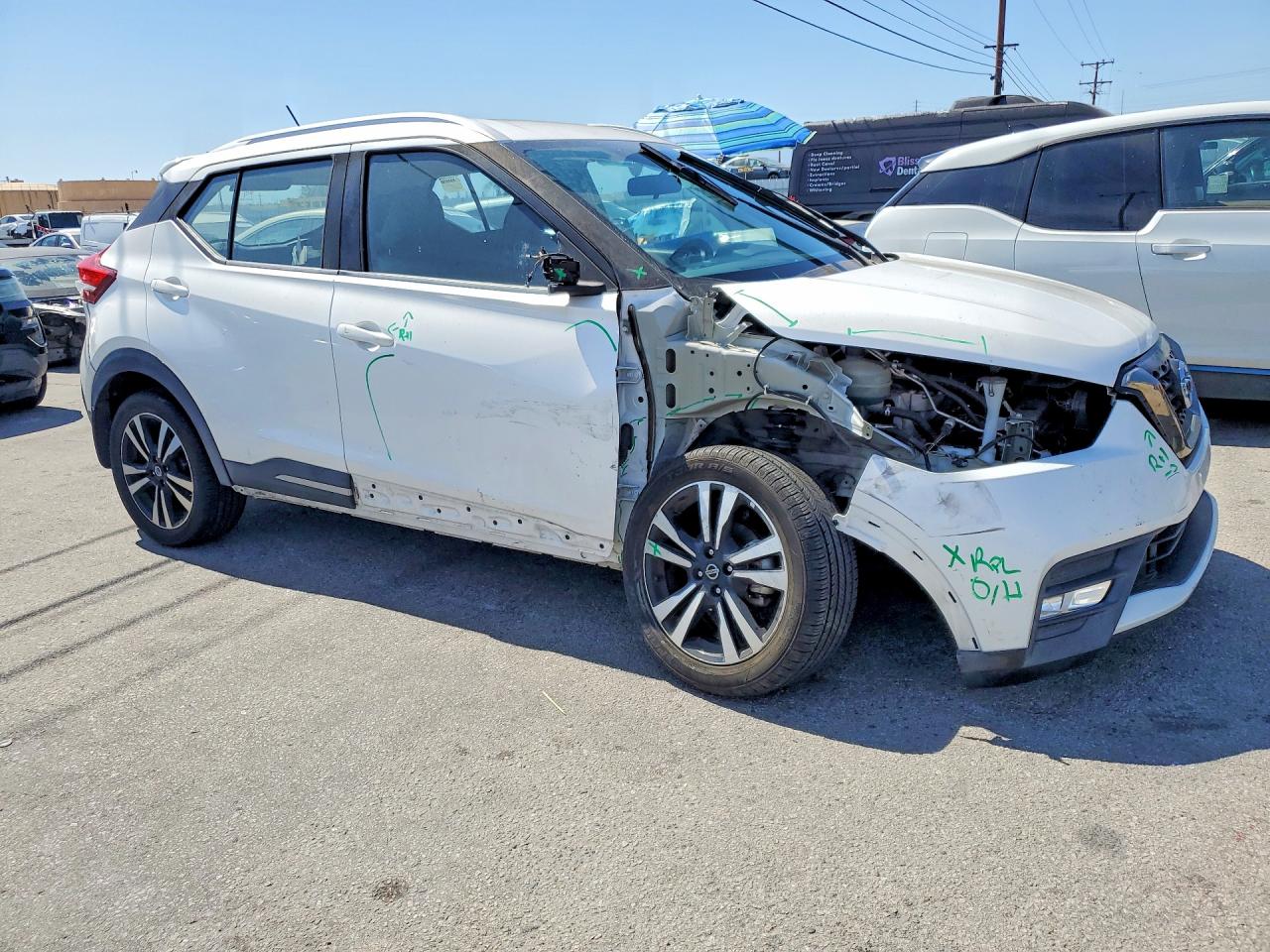 Nissan Kicks Sr