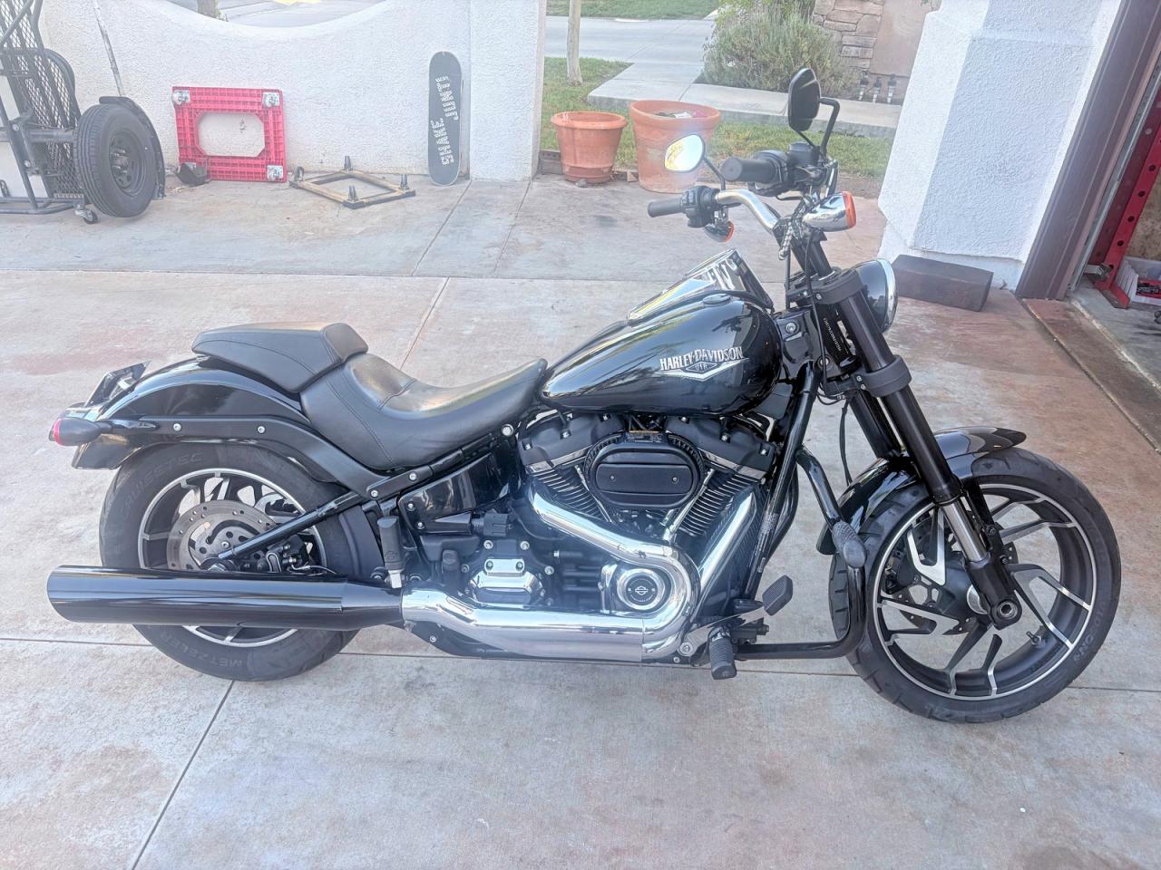 Salvage Harley-Davidson Flsb Image