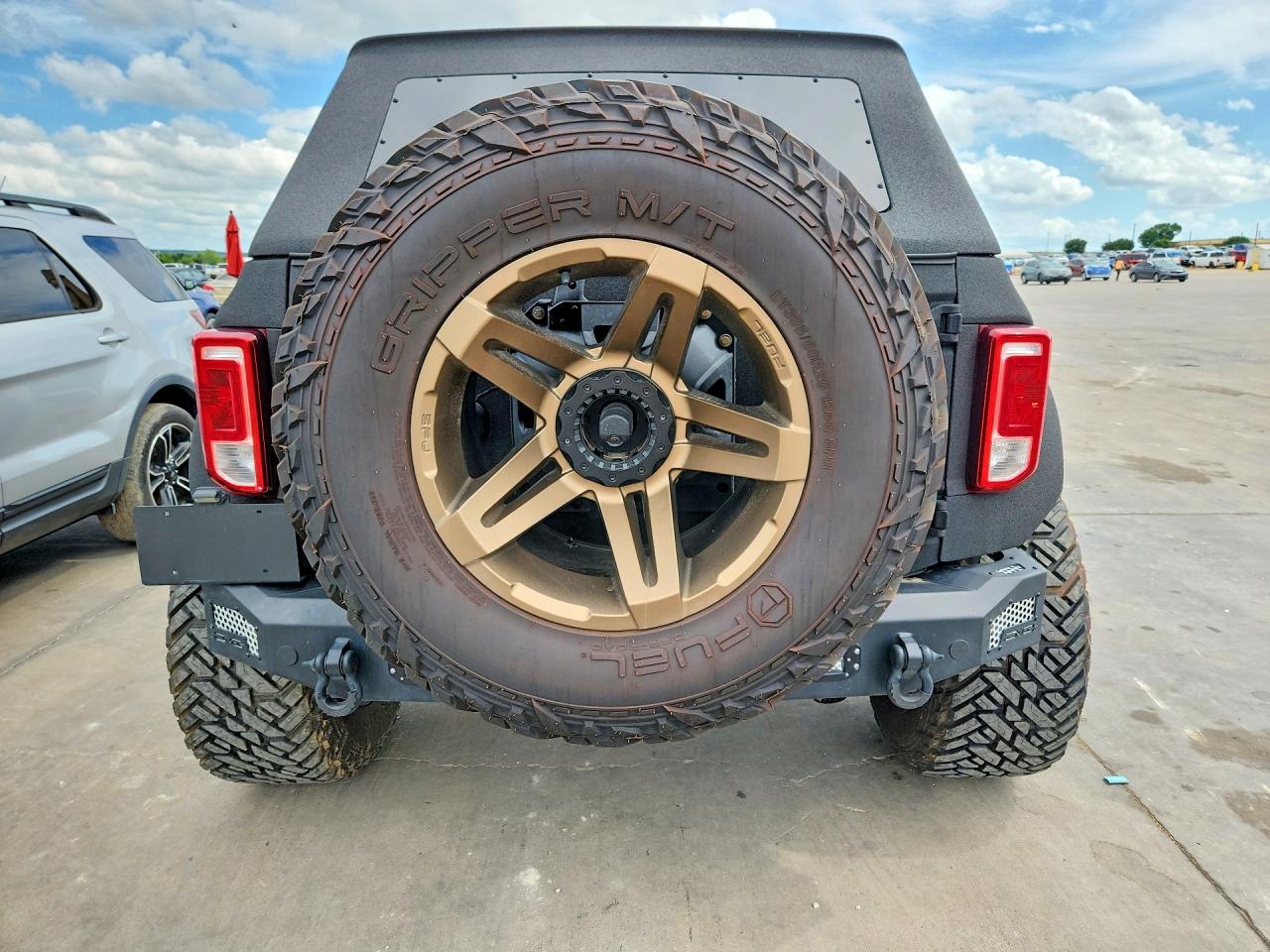 Ford Bronco Base