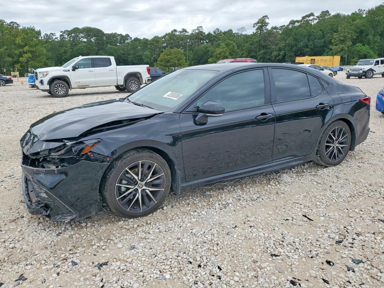 Salvage Toyota Camry Image