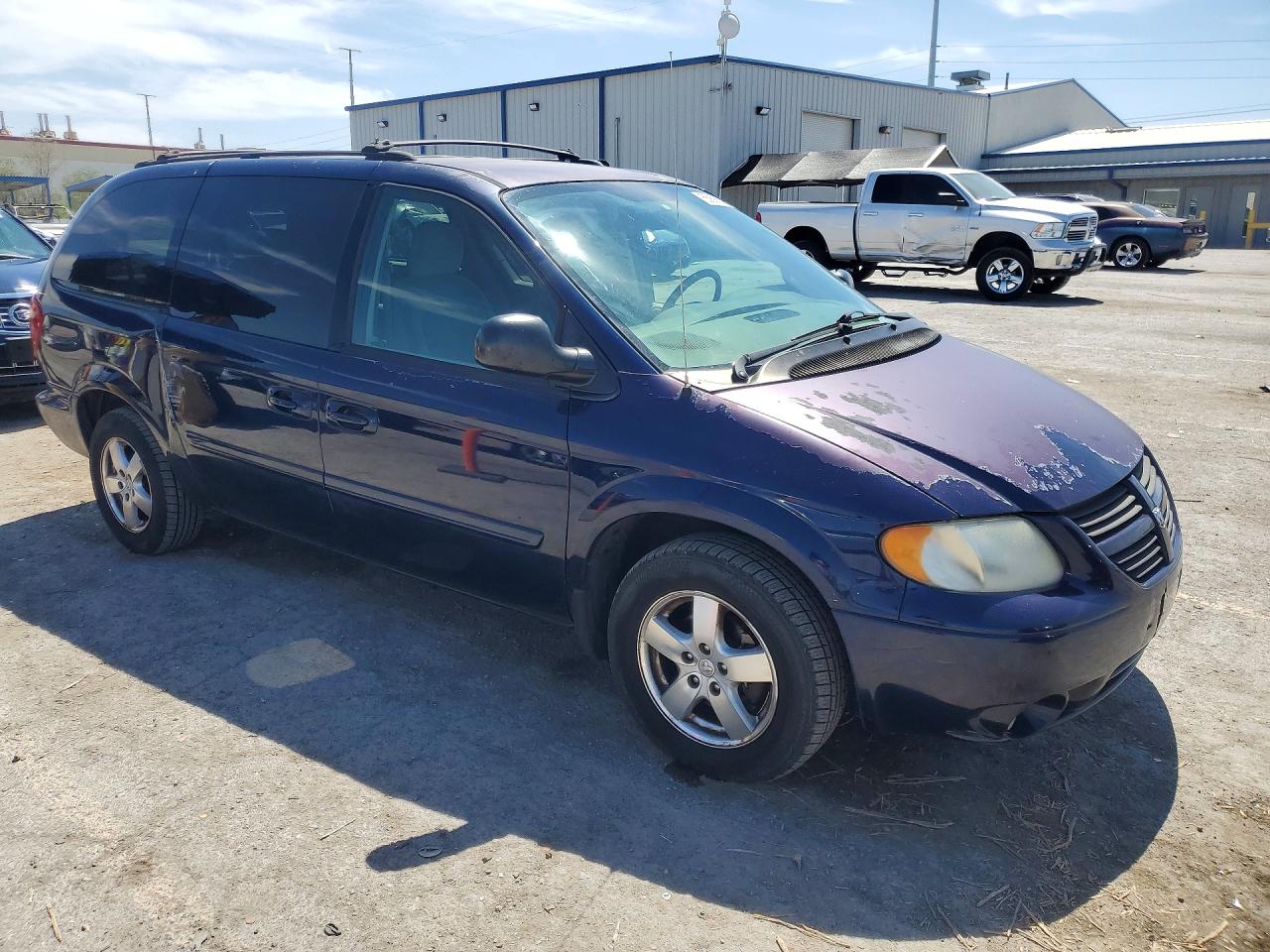 Dodge Caravan Sxt