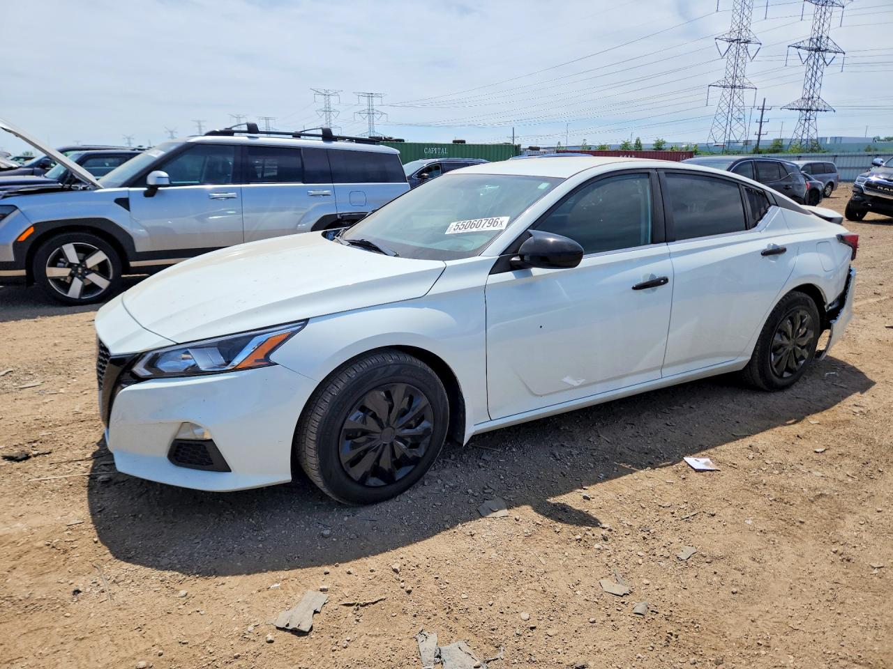 Salvage Nissan Altima Image