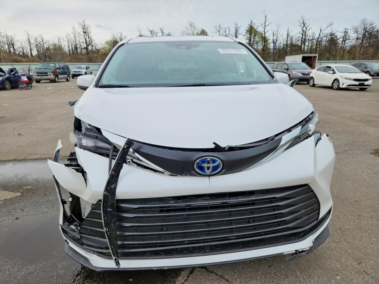 Toyota Sienna Xle 8-passenger