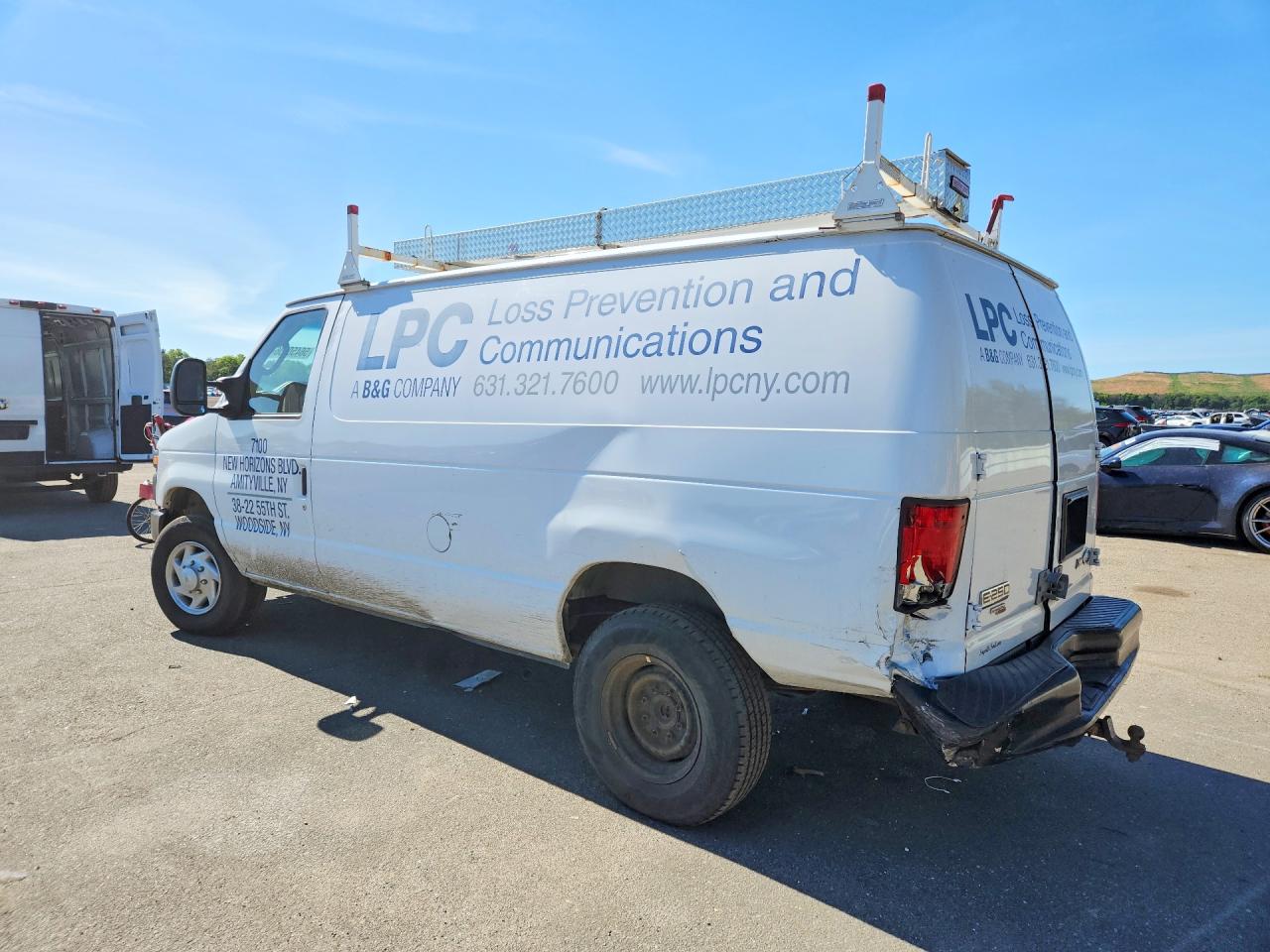 Ford Econoline E250 Van