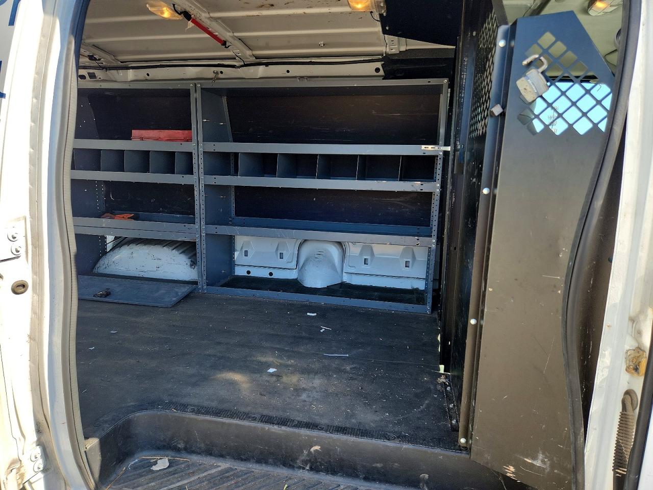 Ford Econoline E250 Van