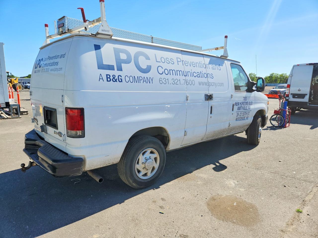 Ford Econoline E250 Van
