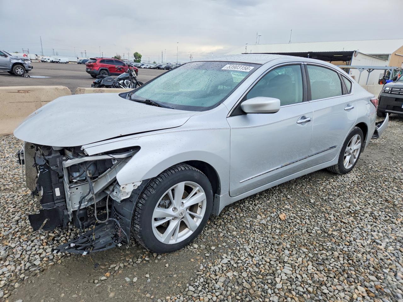Salvage Nissan Altima Image