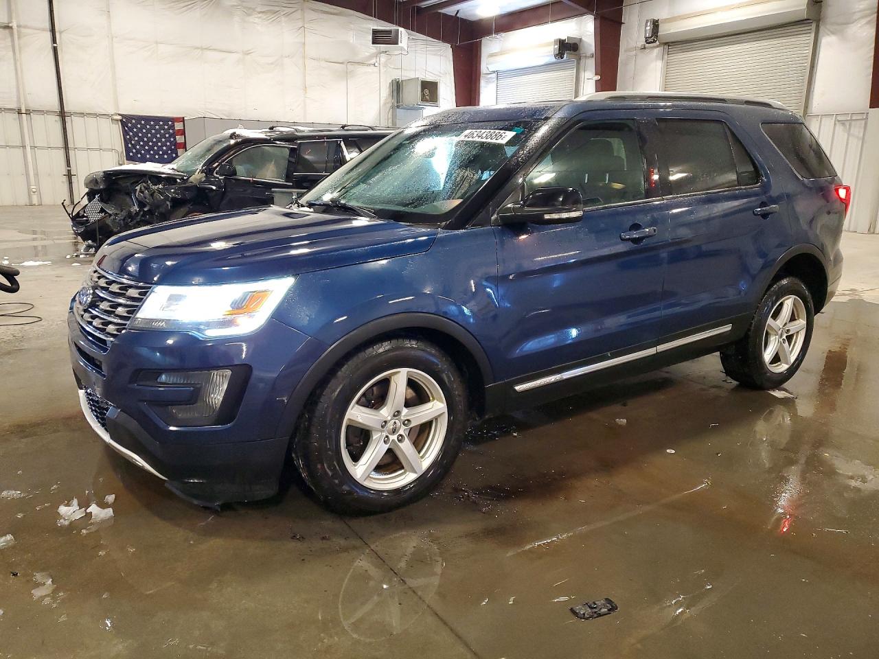 Salvage Ford Explorer Image
