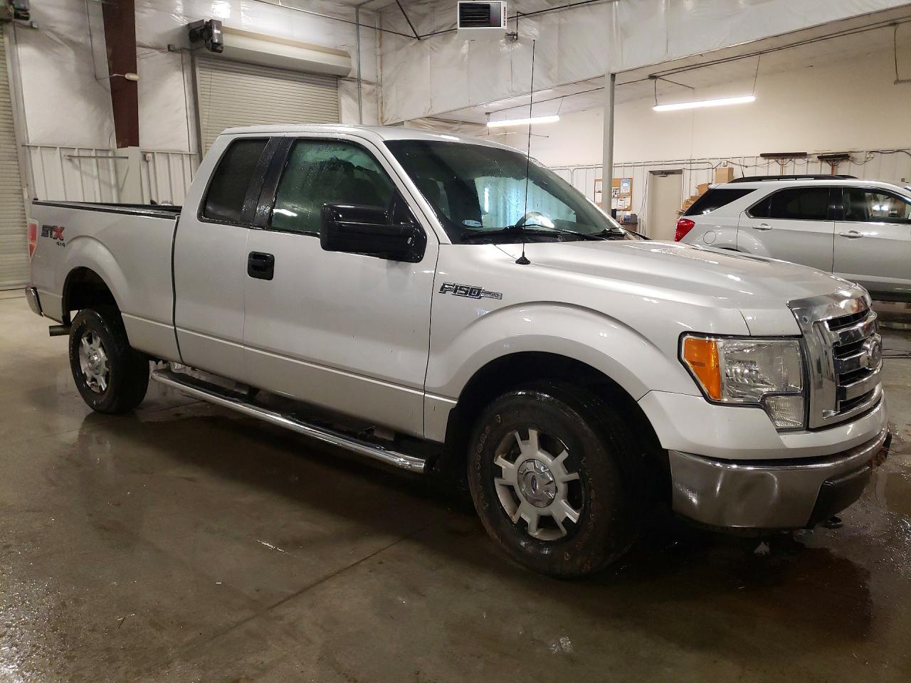 Ford F-150 Super Cab