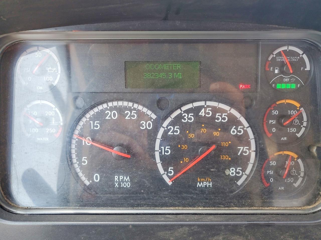 Freightliner 114sd