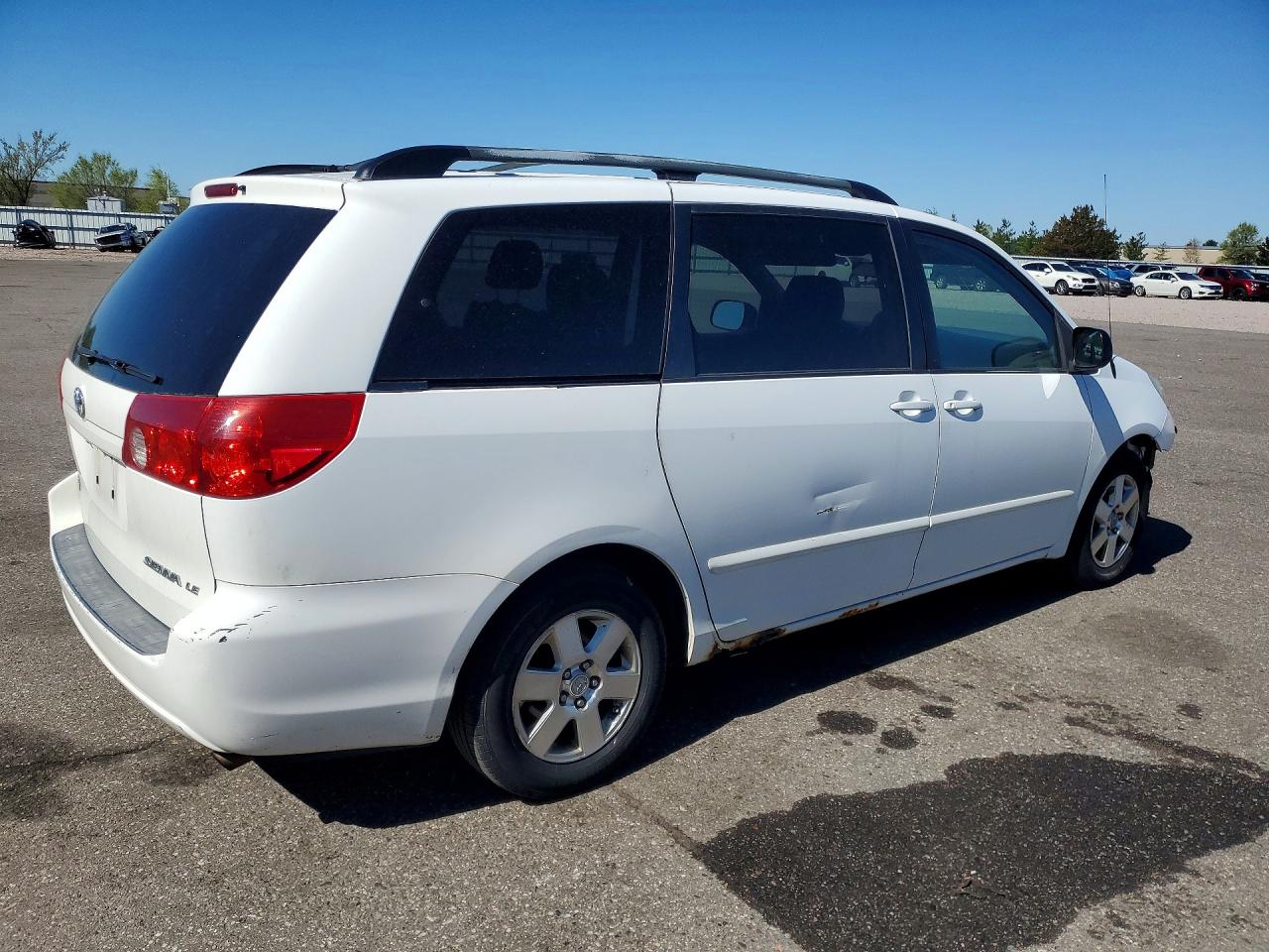 Toyota Sienna Le 7-passenger
