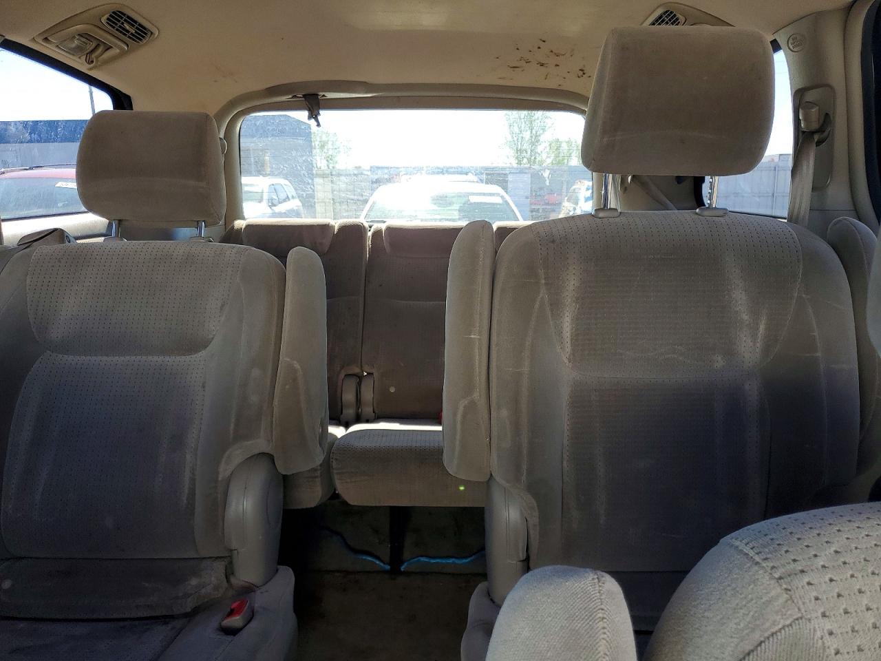 Toyota Sienna Le 7-passenger